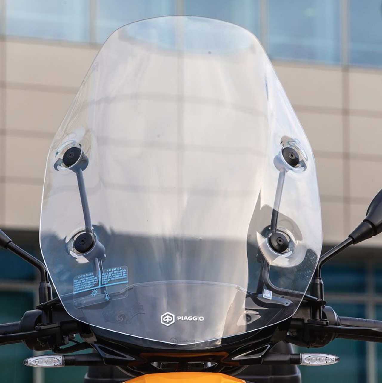 Windschutzscheibe groß mit Halterung für Piaggio 1 (One) Original