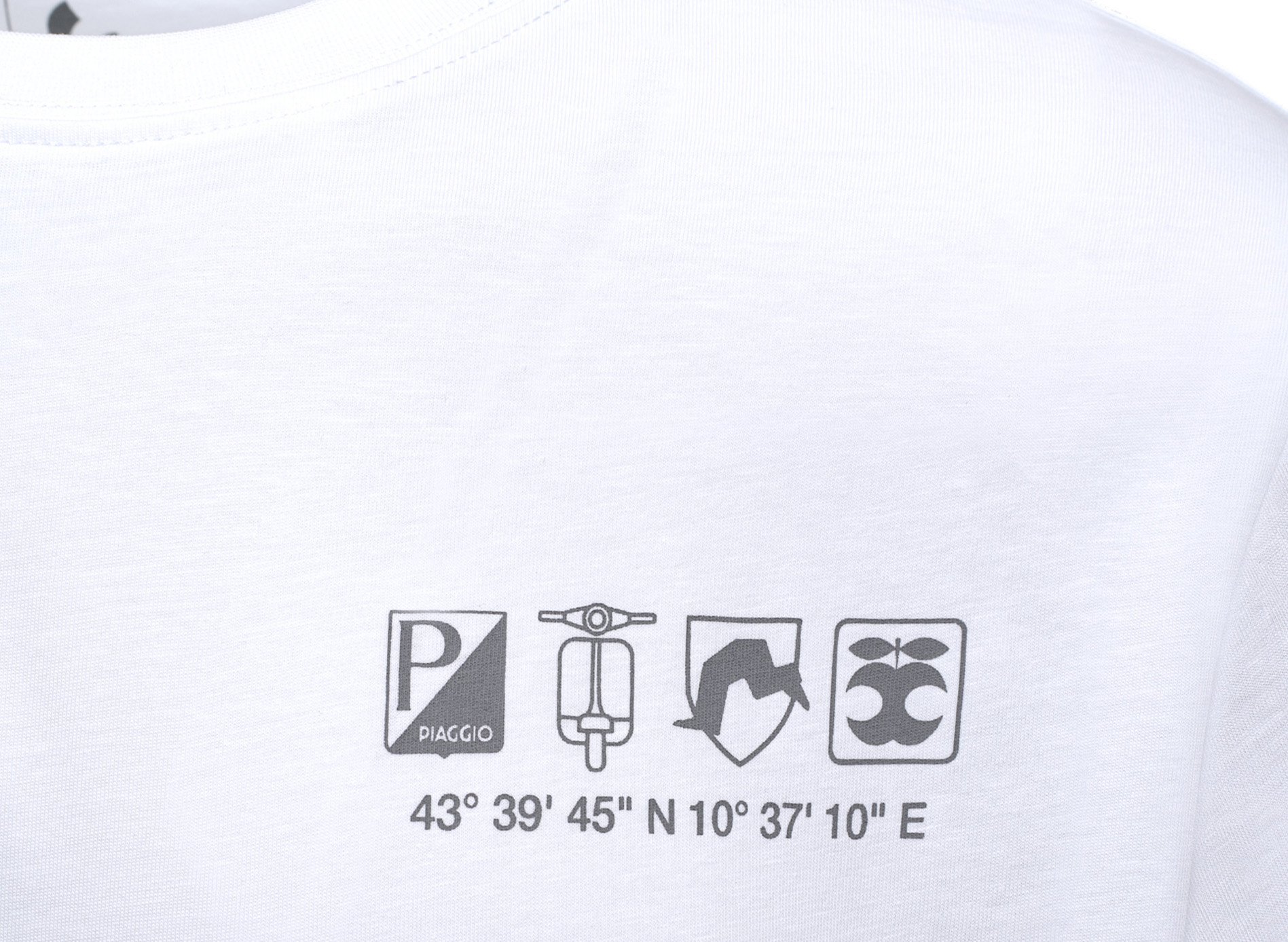 Vespa T-Shirt Holy white DEC-Kollektion