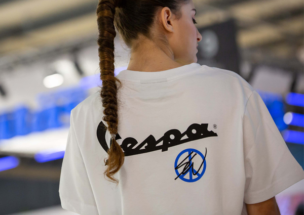 Zur Kategorie Bekleidung